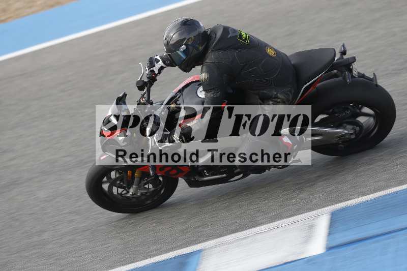 /Archiv-2024/01 26.-28.01.2024 Moto Center Thun Jerez/Gruppe gruen-green/77